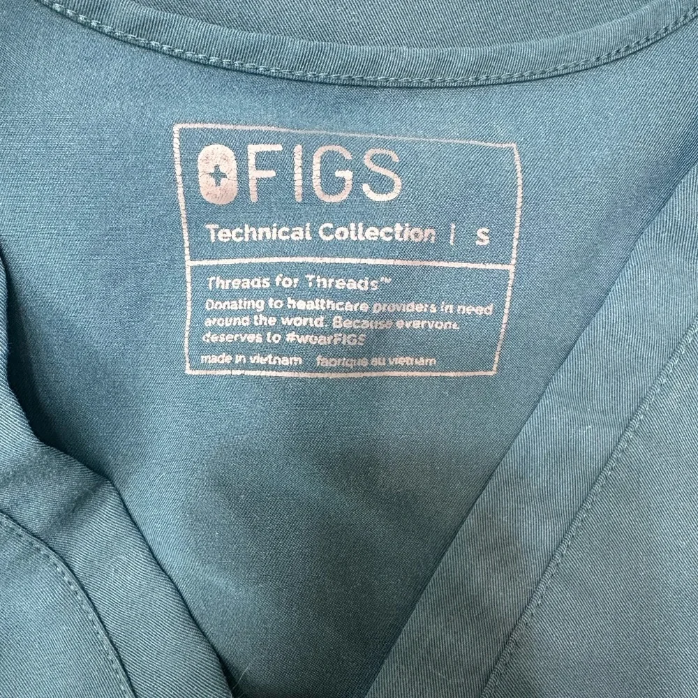 FIGS Women's Caribbean Blue Medium Zamora Jogger Small Catarina Top - Picture 11 of 12